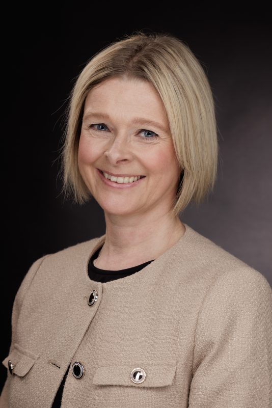Vicki McLynn